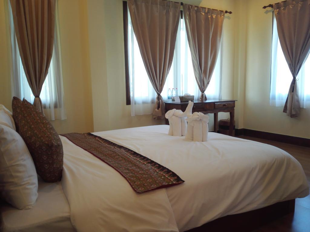 Baan Bussaba Hotel Trang Eksteriør billede